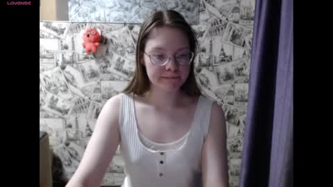 Lina online show from 12/19/24, 02:57