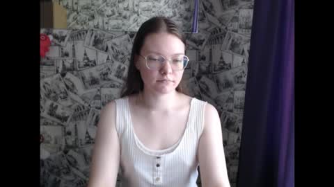Lina online show from 09/19/25, 07:32