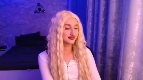 honey_sunset online show from 10/02/25, 05:53