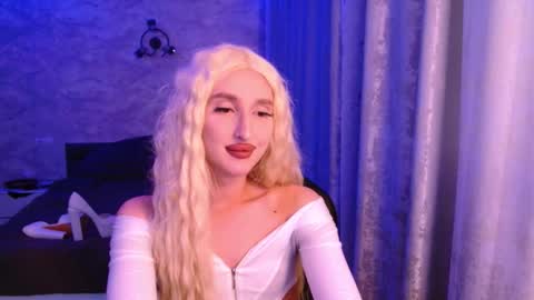 honey_sunset online show from 10/04/25, 05:55