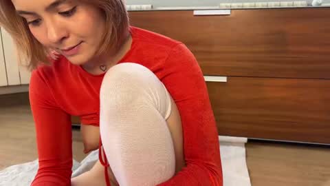 Snapshot of honey_sunshine chatting on 02/16/26, 10:22 Jenyanew vid how I squirt in forest in bio online show from 02/16/26, 10:22