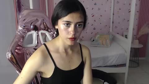 Snapshot of honey_torres_sub chatting on 01/02/25, 04:13 HONEY online show from 01/02/25, 04:13