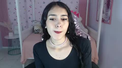 Snapshot of honey_torres_sub chatting on 01/15/25, 12:58 HONEY online show from 01/15/25, 12:58