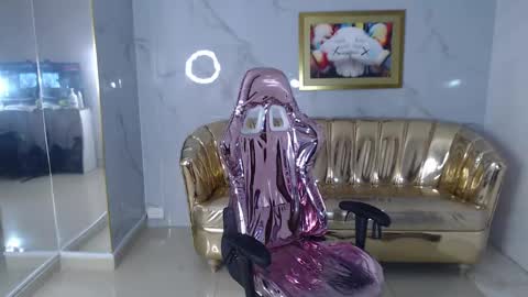 Snapshot of honey_torres_sub chatting on 02/01/25, 12:58 HONEY online show from 02/01/25, 12:58