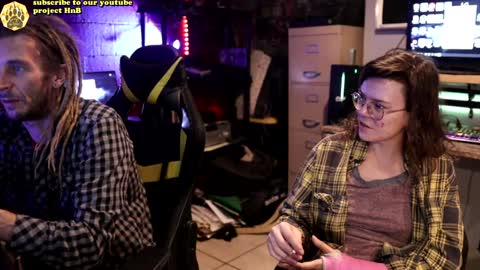 Honey and Bear online show from 12/07/24, 05:48