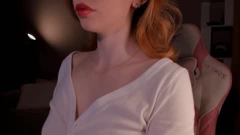 honeyautumn online show from 11/12/25, 10:41