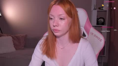 Snapshot of honeyautumn chatting on 05/09/26, 10:04 honeyautumn online show from 05/09/26, 10:04