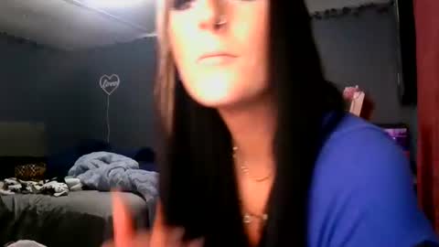 honeybabiii6969 online show from 02/18/26, 04:25