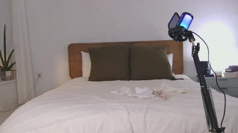 honeybbxx online show from 02/25/25, 02:14