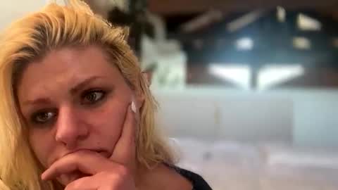 honeybuhnny online show from 02/25/26, 12:53