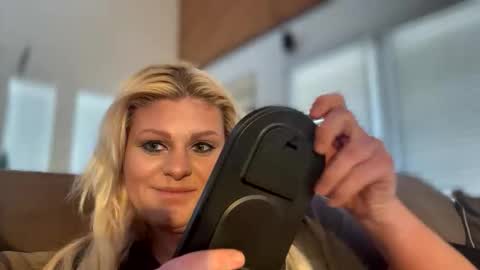 honeybuhnny online show from 03/02/26, 01:08