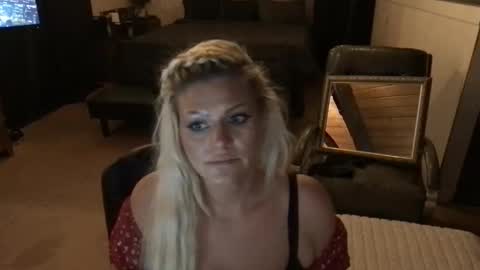 honeybuhnny online show from 03/27/26, 07:03