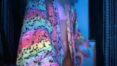 honeybun_z online show from 02/07/25, 06:03