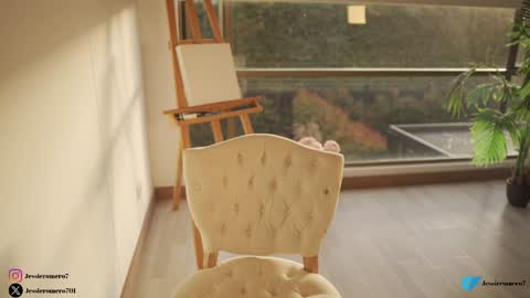 Snapshot of honeyco57 chatting on 01/04/25, 10:34 Jessie online show from 01/04/25, 10:34