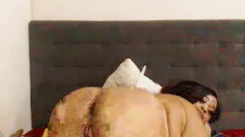 honeydropsxx2 online show from 02/12/25, 02:24