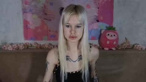 Lisa online show from 03/30/26, 04:02