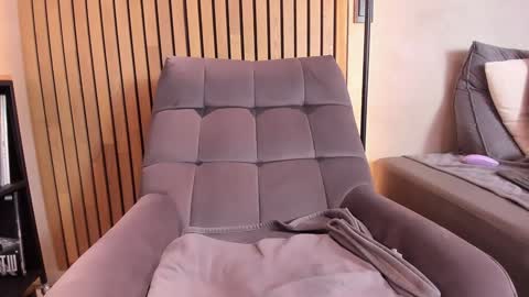 Sofia independent model online show from 12/19/24, 02:24