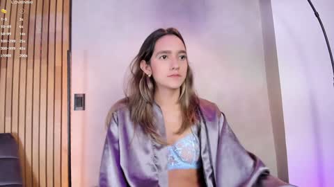 Sofia independent model online show from 01/11/25, 11:23