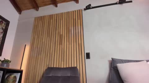 Sofia independent model online show from 02/25/25, 02:22