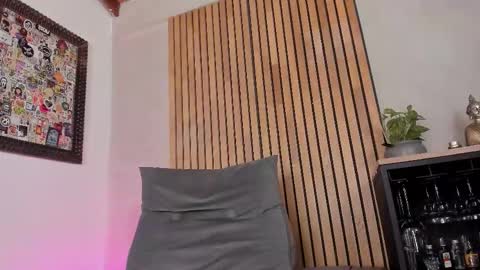 Sofia independent model online show from 03/21/26, 11:37