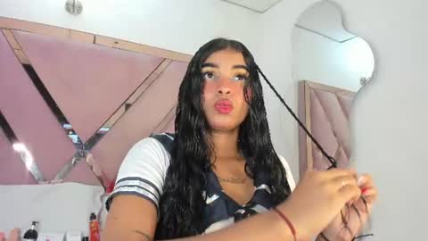 honeyht online show from 07/08/26, 12:20