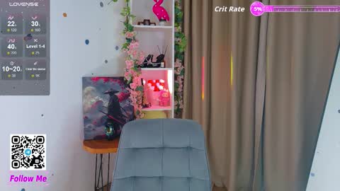 Snapshot of honeyjohansson_ chatting on 10/05/25, 04:05 Alina online show from 10/05/25, 04:05