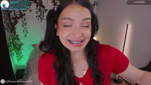       online show from 02/06/25, 12:22