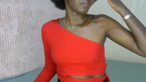 Snapshot of honeypie78 chatting on 09/11/25, 02:00 Becky online show from 09/11/25, 02:00