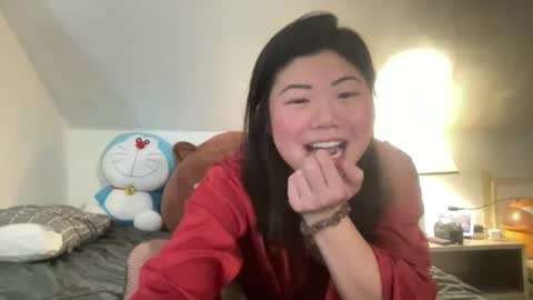 HoneySunshineNeko online show from 02/12/26, 03:07