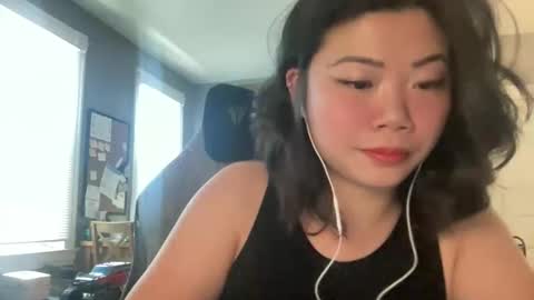 HoneySunshineNeko online show from 04/24/26, 03:58