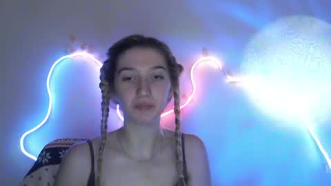 Snapshot of honeyveil chatting on 06/06/26, 03:50 honeyveil online show from 06/06/26, 03:50