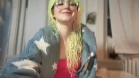 Emi Rose online show from 11/29/25, 10:24