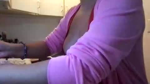 honeyyy89 online show from 02/15/26, 01:46