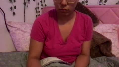 honeyyy89 online show from 04/02/26, 08:01