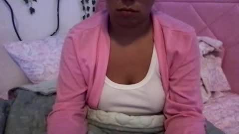 honeyyy89 online show from 04/21/26, 01:53