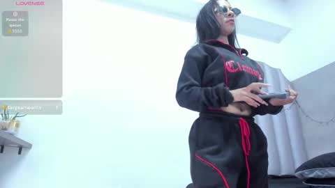 honnyy_23 online show from 02/13/26, 07:54