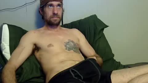 hoodedcricket online show from 04/15/26, 09:48