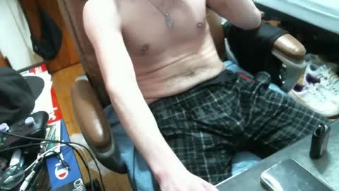 Snapshot of hoodiex22 chatting on 01/16/25, 07:38 hoodiex22 online show from 01/16/25, 07:38