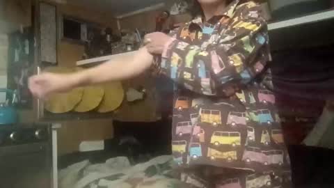 hoodoou online show from 01/10/26, 02:57