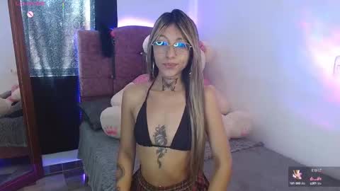 Hoollly Jones online show from 09/25/25, 02:10