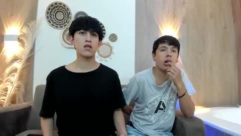 hoot_booys_ online show from 11/22/25, 07:57