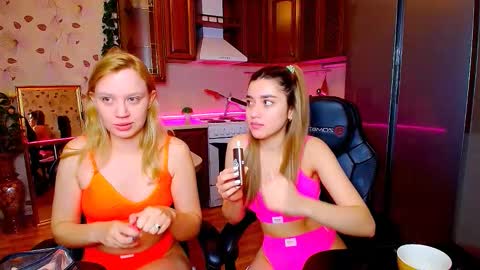 Snapshot of hope_happyyy chatting on 09/29/25, 01:11 hope happyyy online show from 09/29/25, 01:11