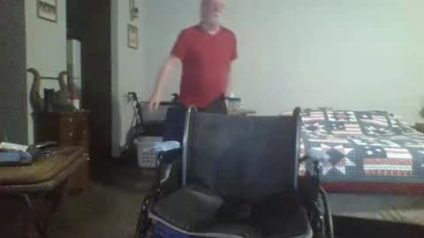 Snapshot of hormonemonster27 chatting on 12/31/24, 08:26 Hormone Monster online show from 12/31/24, 08:26