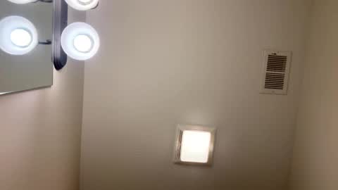 hornieecum online show from 12/22/25, 11:07