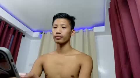 Snapshot of horny_asianmoreno chatting on 10/23/25, 12:54 ROGER online show from 10/23/25, 12:54