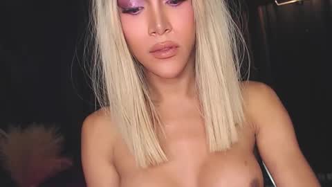Snapshot of horny_ayahh chatting on 03/06/25, 08:37 horny_ayahh online show from 03/06/25, 08:37
