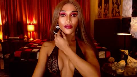 Snapshot of horny_ayahh chatting on 10/20/25, 01:17 horny_ayahh online show from 10/20/25, 01:17