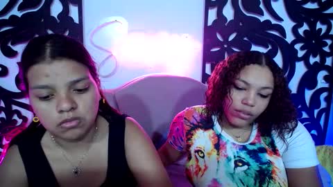 CATALINA Y LAURA  online show from 09/19/25, 02:46