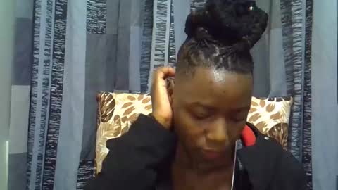 Leila online show from 04/02/26, 03:04