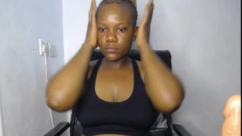 Snapshot of horny_chubby22 chatting on 04/28/26, 07:02 Mira online show from 04/28/26, 07:02